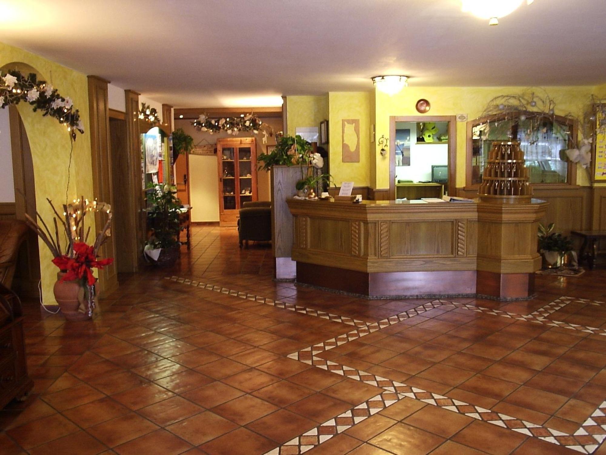 Hotel La Baita Andalo Luaran gambar